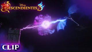 Descendientes 3 | Mal VS Audrey ( Clip#8 / Latino ) | Disney Channel