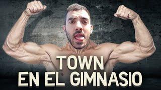 TOWN EN EL GIMNASIO | iTownGamePlay