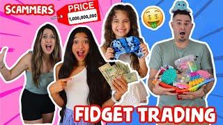 FIDGET TRADING ON A GIANT BOARD WITH A GIANT FIDGET POP IT TOY! THEY SCAMMED US!