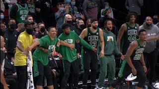 Celtics bench has EPIC reaction to Pritchard's three straight 3-pointers