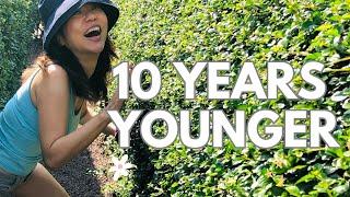 10 Tips To Stay Young NATURALLY (Habits That Actually Work!)