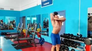 Hanecki Andrei ( swing triceps ) 30kg