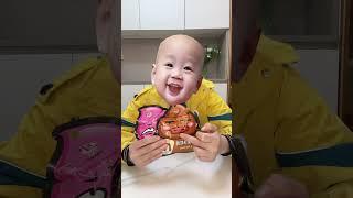与陈小宝贝 #哈哈哈皮一下 #吃货 #开启童心就在这一颗