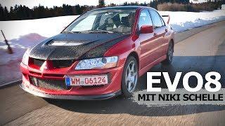 Mitsubishi LANCER EVO 8 mit Niki Schelle | Dem Rallye Mythos auf der Spur! Fahr doch