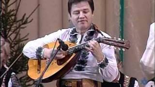 Pavel Turcan - cobza si orchestra "Folclor". Dirijor P. Neamtu.