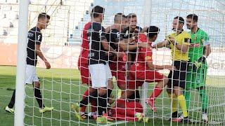 Goalkeeper fights back after dirty tackle (Admira vs Red Bull Sazburg)