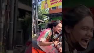 Bokir Sasmita Sweeping Jalanan Bawa Celurit Mencari Katak Bhizer di Jalur #shorts #viral #tiktok