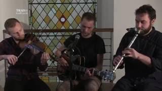 RURA perform Drone Song in an Angel Building Session for TRADtv