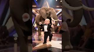 Surprising dance illuminates AGT stage, must see to the end,#trendflux #bestdancevideo#agt #baby
