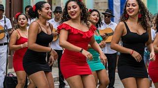 Música tradicional cubanaen las calles de Santiago de Cuba 2025Juanita y su Son