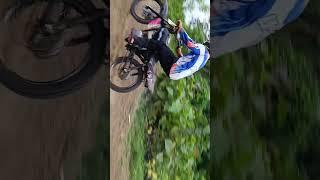 probando la moto a los uff tiempos