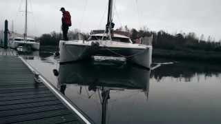 Catamaran docking