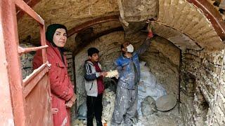 Life in the Cold Mountains: Building a Winter Shelter with Loving Hands