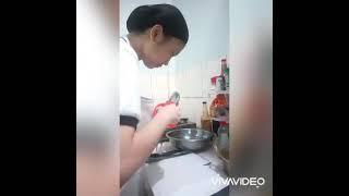 How to clean a fish (#42, Varona Natasha)