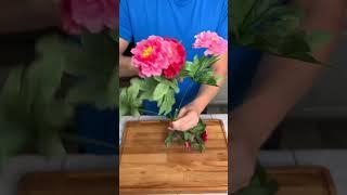 The right way to put artificial flowers in vase #shorts #tipsandtricks #lifehacks