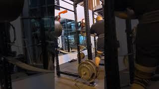 The Kauka 585x2 squat.