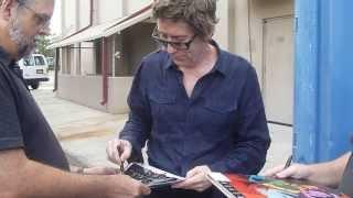 Psychedelic Furs lead singer Richard Butler signing autographs - TopSignatures.com