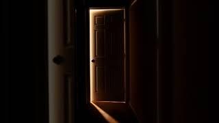 scary door sound effect