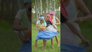 Crunchy Jute Leaf Tiny Pakoda | Desi Lungi Dance | Crazy Cooking With Ultimate Level Fun.