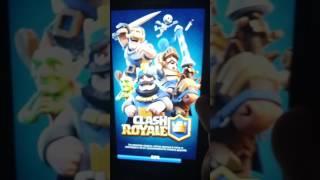 Лох играет в clash royale