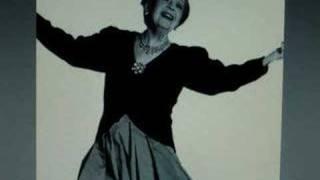 coloratura Marta Eggerth at age 90 - Kalman gmmix