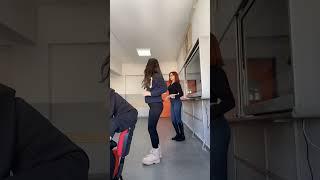 Tiktok Liseli kızlardan dans akım videosu yeni #shorts #love #tiktok