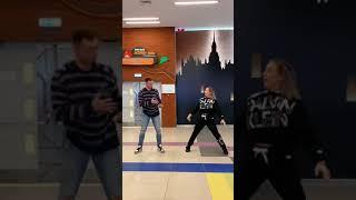 Научил девочку делать флай | Taught a girl how to Flare In a minute Break Dance