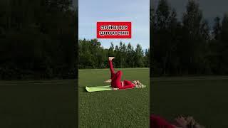 Три упражнения для здоровой спины и стройных ног