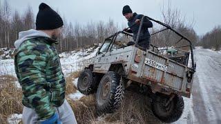 Presented the UAZ driver with a LUAZ! Will he turn it down?