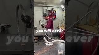  Plongez dans mon atelier où l’acier prend vie pour devenir de l’art. 