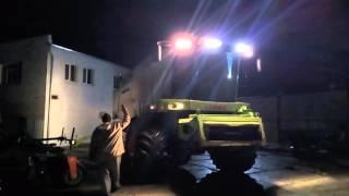 Claas Lexion 600 заезжает на площадку в Полтаве