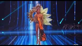 DESFILE EN TRAJE DE FANTASÍA DE LA COLOMBIANA CAMILA AVELLA EN MISS UNIVERSO