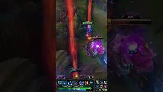 Karthus outplay #gaming #leagueoflegends #lol #highlights #karthus #ahri #moment #funny #shorts