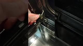 How to remove the oven door for cleaning