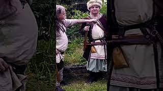 How did the Vikings dress to impress?I've They wore their wealth