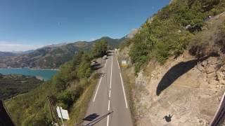 Landing on a road with a paraglider (Emergency Landing) - airddicted - street landing