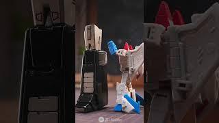 Transformer VS Gundam who will win??#gundam #transformers #stopmotion