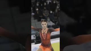 ¡Anna Shcherbakova calentando antes de patinar!  #shorts