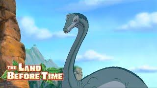 A new dinosaur visits!  | Full Episode | The Land Before Time