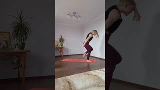 Flow - Zombie - Cranberries #yogaflow #vinyasa #yogadance