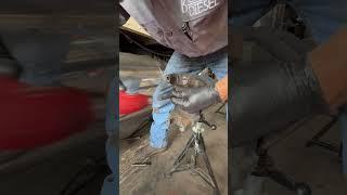 Driveline vibration! #dieselmechanic #peterbilt #mechanic #asmr #379peterbilt #trucking #repair