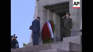 President Medvedev visits monument to Russian soldiers