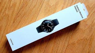 Samsung Galaxy Watch4 Classic (Black) - Unboxing, Hands-On, Pairing, and Comparing!