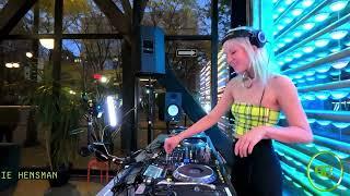 Hollie Hensman | Shift Radio | 21.10.22
