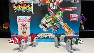 RED & GREEN LIONS…VOLTRON 40th Anniversary Review