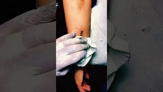 COUPLE NAME TATTOO HEART ️ TATTOO GIRLS HAND ALLEN 3D TATTOO HOUSE