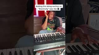 Some behind the scenes vibes ️#electricity #producer  #fyp #pheelz  #davido ️#musician  #strings