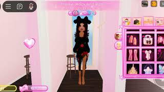 SHE IS FREAKY??? DRESS TO IMPRESS ROBLOX FT LANI