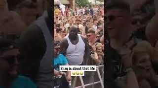 Shaq was raging in a mosh pit with fans  (via @killthenoise)