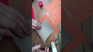 Самая простая поделка из цветного картона и цветной бумаги. Новогодний фонарик.
